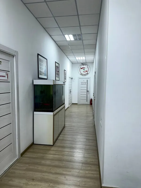 Срочно продается евроздание , 1235 кв.м вдоль главной дороги. — фото 1