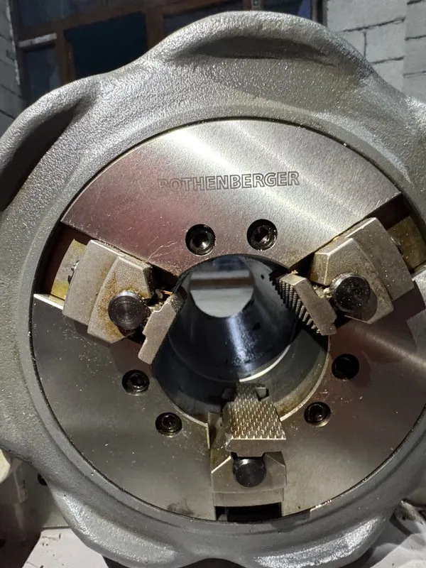 Metal turbalarga rezba ochish aparati 7