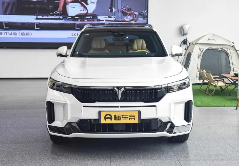 Voyah FREE Hybrid 210 km 2024