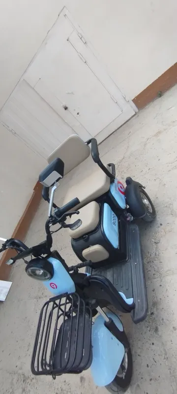 Sukuter sotiladi 3