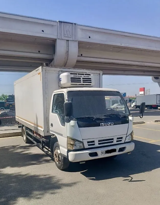 Isuzu 5 tonna ref
