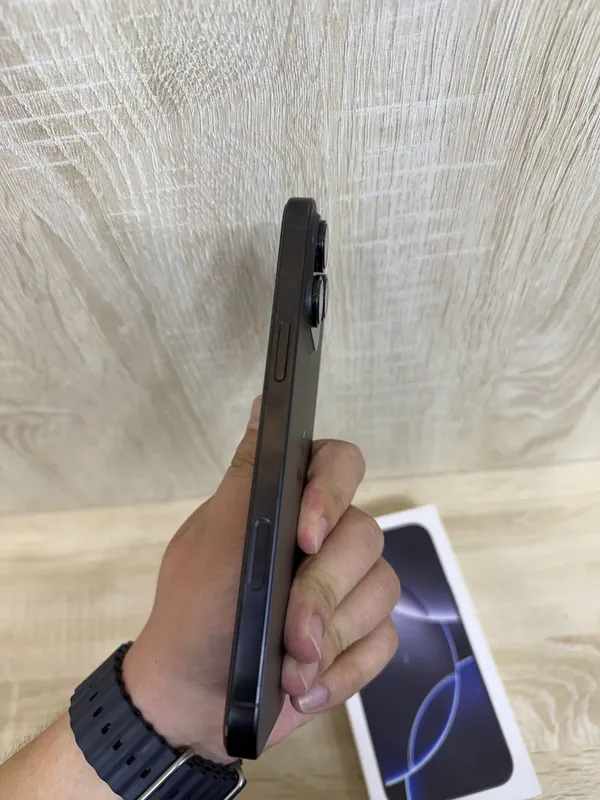 Iphone 16pro max 256 8