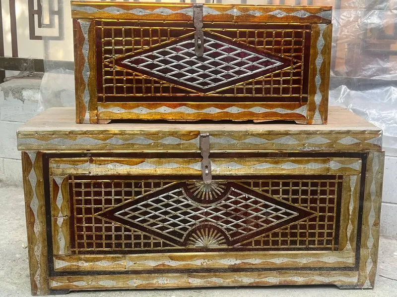 Продается старинный сандик