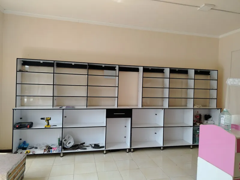 razmer 2.50 balandligi 2.20 2chisi 2.70ga 2.20
