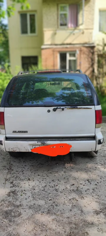 автомобиль Шевроле blazer 4 автомобиль Шевроле blazer 4