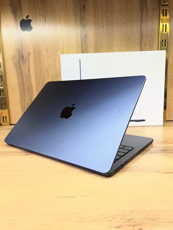 MacBook Air M2 2 MacBook Air M2 2