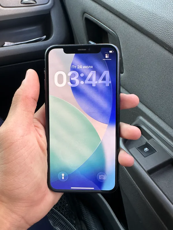 iPhone 11pro 4