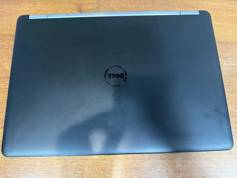 Ноутбук DELL Latitude E5470 — фото 1
