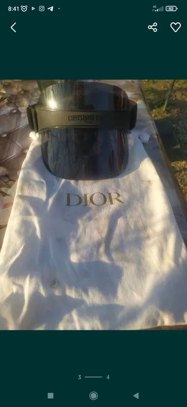 Christian Dior dan quyoshdan himoya qiluvchi kepka Christian Dior dan quyoshdan himoya qiluvchi kepka