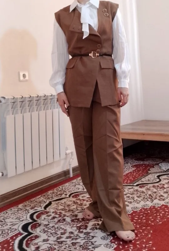 kastyum nimcha 48 razmer chanel brendi yangi 1