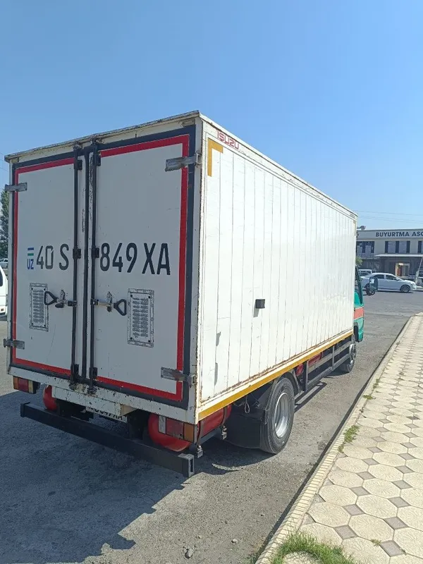 Isuzu 2009 yil alo 3 Isuzu 2009 yil alo 3