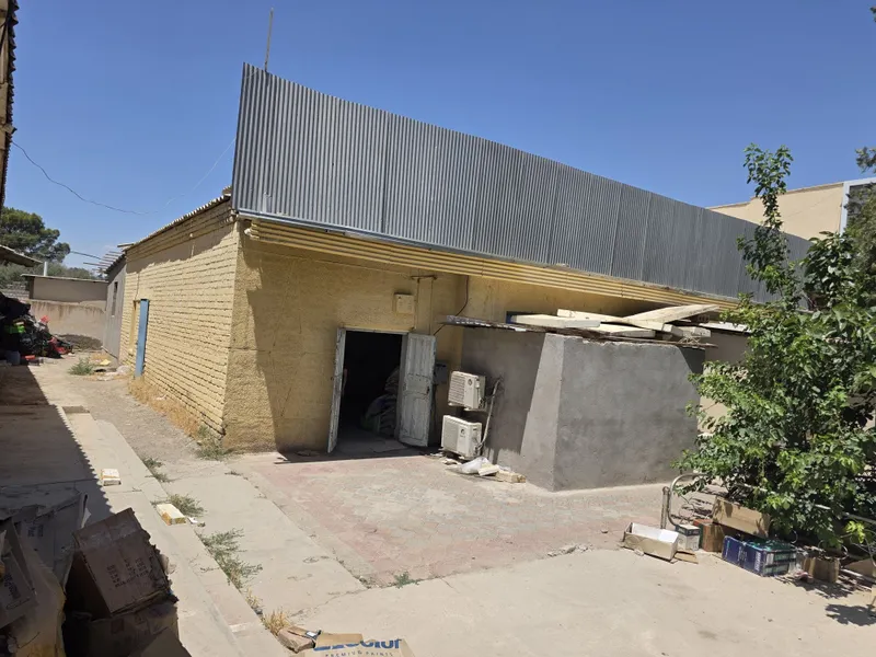 Bino sotiladi 380 m²