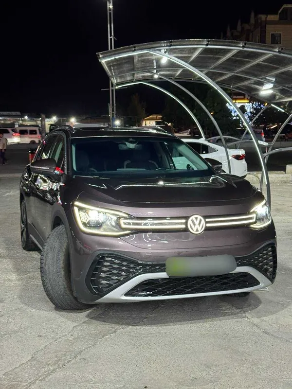 Sotiladi: Volkswagen ID.6 Pure+ 2