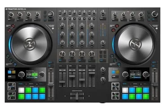 Dj Traktor S4 Mk3 2 Dj Traktor S4 Mk3 2