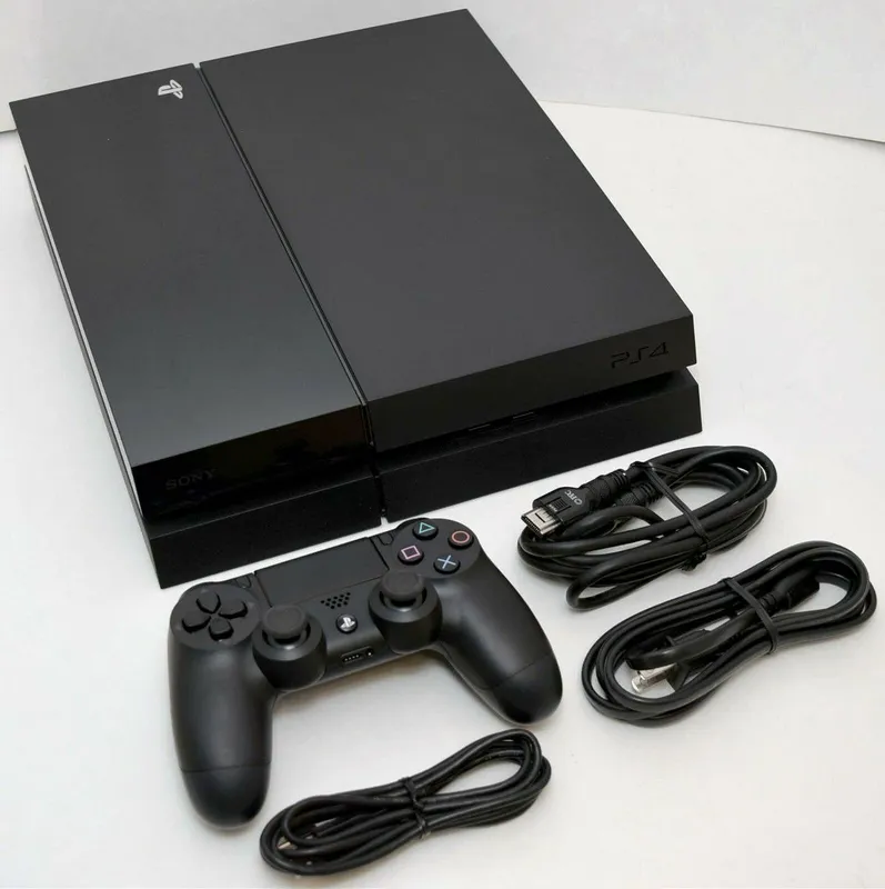 PLAYSTATION 4