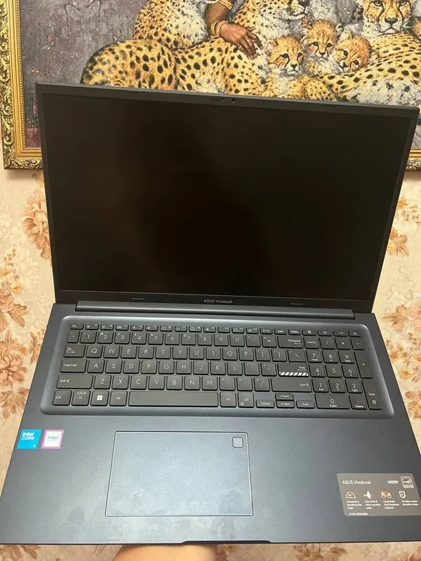 Assus vivobook 16/512 moshni nootbok