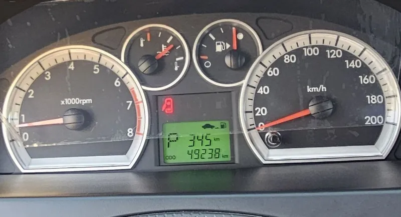 Neksiya 3 Avtomat 4 pozitsiya oq rang 49min probek — фото 1