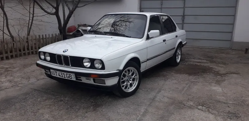 Продам BMW E30 1984 год — фото 2