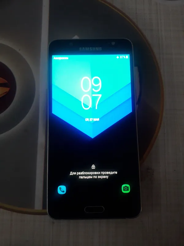 Samsung J5 — фото 2