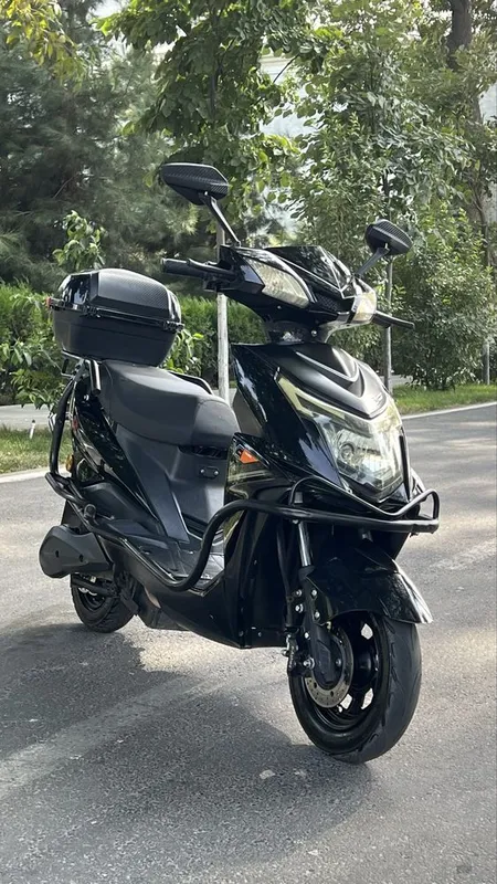 Skuter sotladi bulish narxi shu 4
