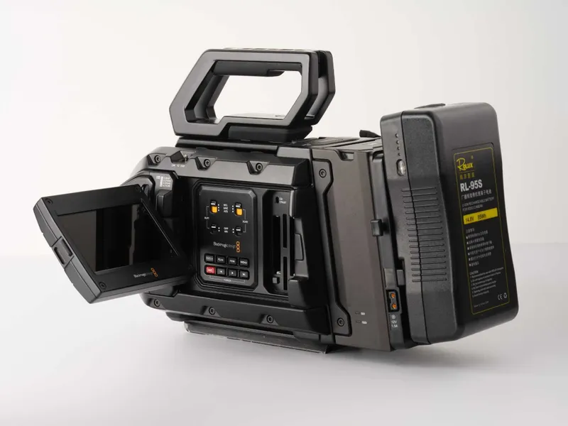 Blackmagic URSA Mini Pro 4.6K G2 Digital Cinema Camera — фото 1