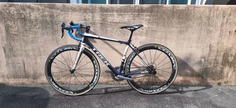 Продам карбоновый шоссейник Trek Madone