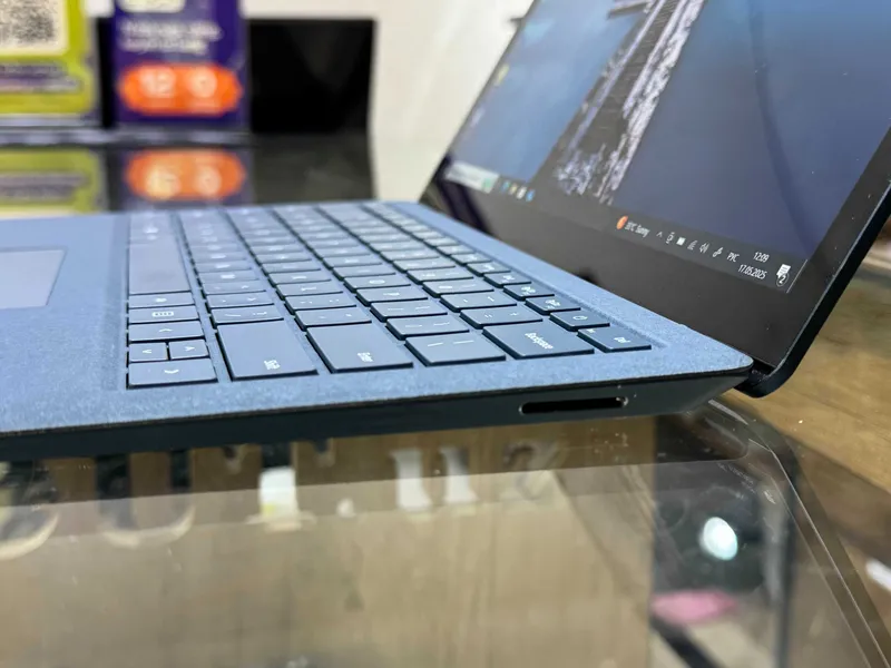 MICROSOFT SURFACE 2 Intel CORE i7-8650U 16 GB, 512 SSD, sensorli 5 MICROSOFT SURFACE 2 Intel CORE i7-8650U 16 GB, 512 SSD, sensorli 5