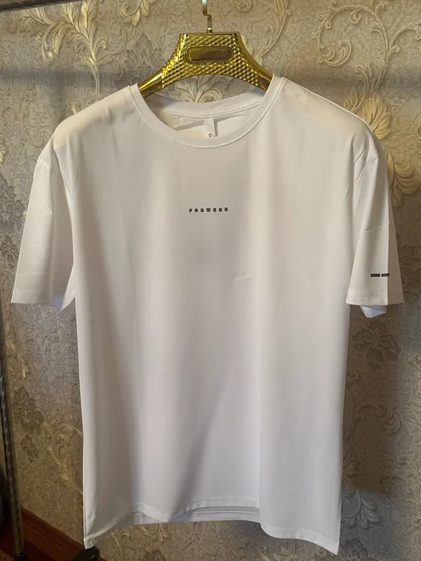 Футболки Nike и Gucci 3 Футболки Nike и Gucci 3