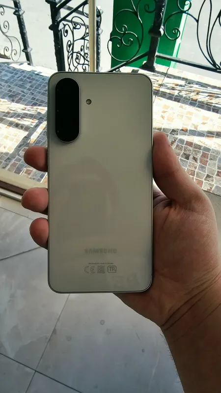 Samsung A56 8/256GB Vietnam 1