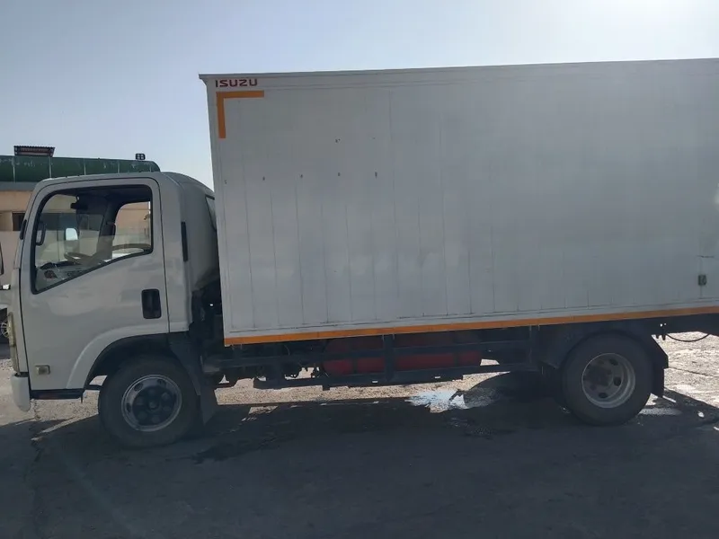 Isuzu avtomobili 3