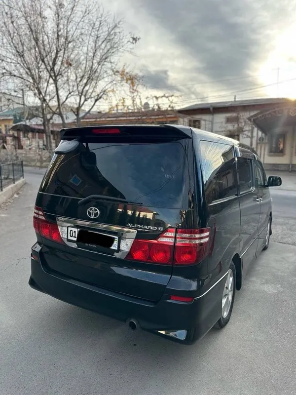 Toyota Alphard 2005 2.4 — фото 1