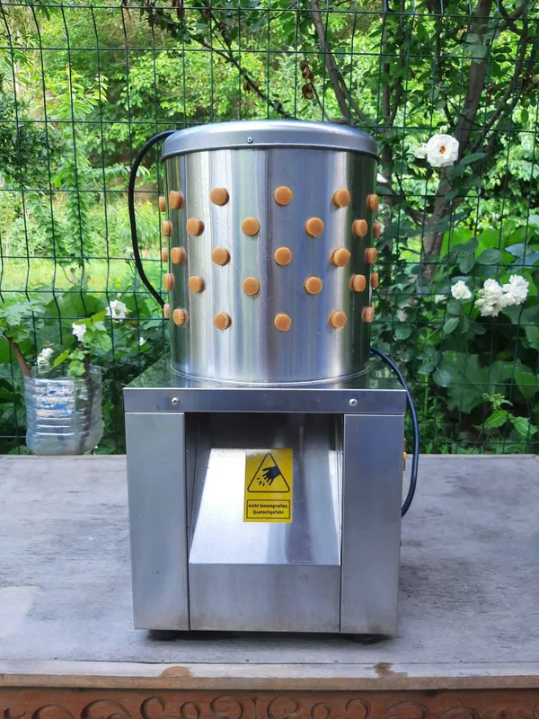 Машина для ощипывания птицы Beeketal, BRM750
