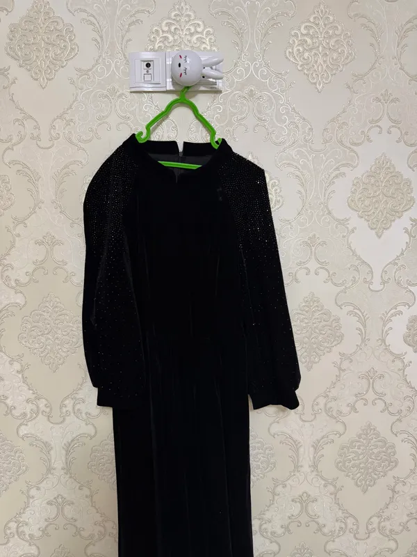 Всё надевалось 1 раз, состояние новое, 100$ 5