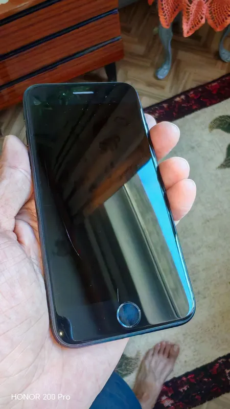 Iphone Se продам 6 Iphone Se продам 6