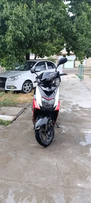 Продам Kawasaki Smart 125, продам скутер 1 Продам Kawasaki Smart 125, продам скутер 1