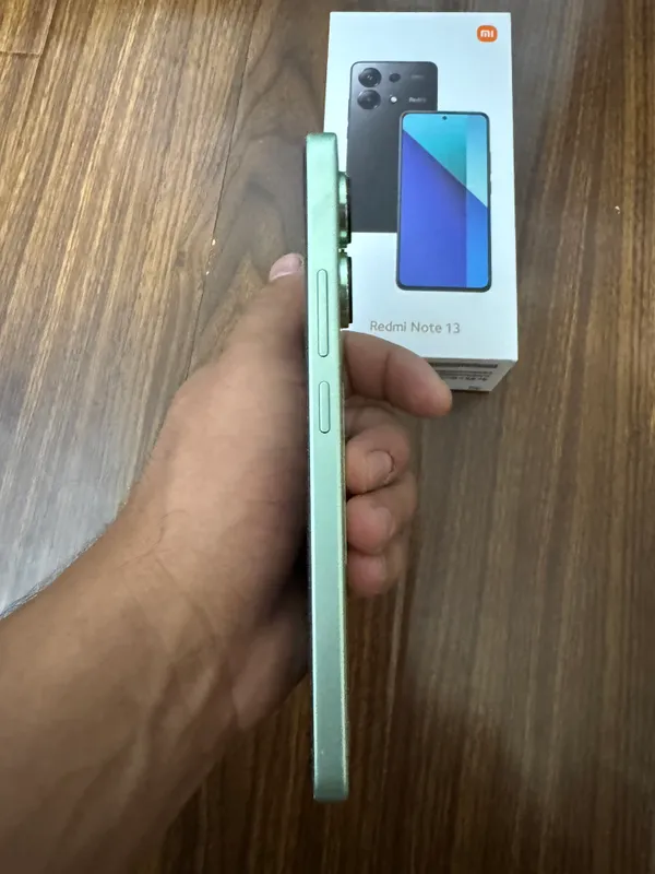 Redmi Note 13, 256 ГБ, срочно 1 Redmi Note 13, 256 ГБ, срочно 1