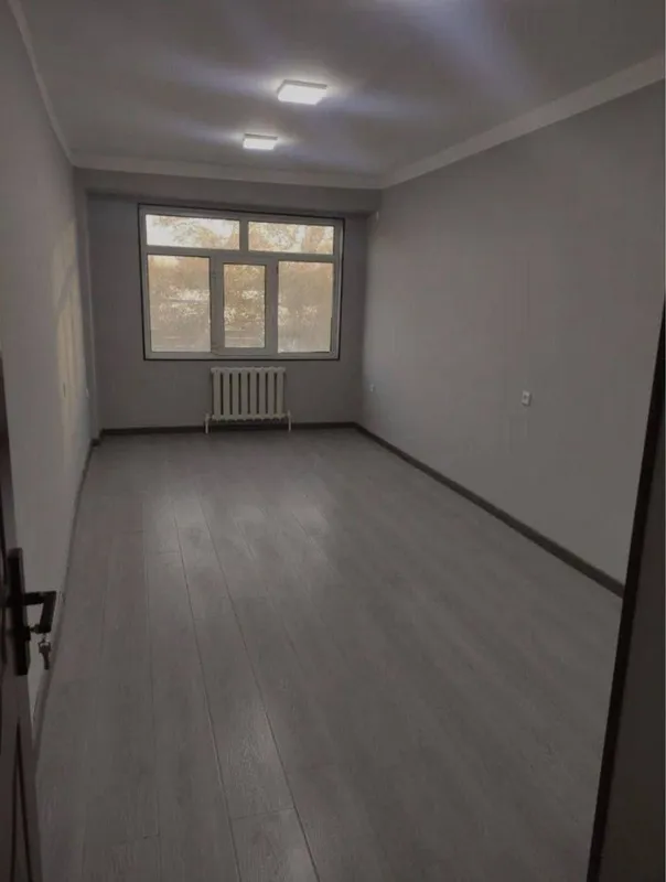 Офис на катартале ,20м2