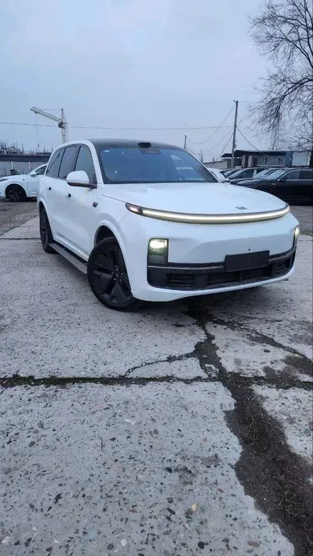 Lixiang L8 Ultra Naxt Va Halol nasiya savdo