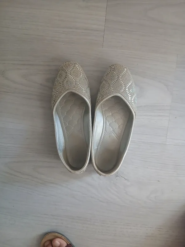ayollar kiyimi