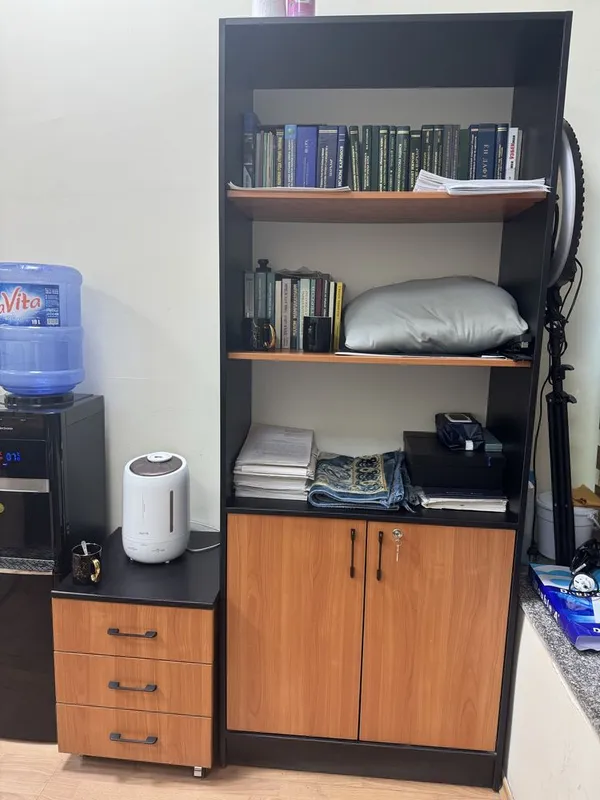 Ofis mebeli sotiladi 3 Ofis mebeli sotiladi 3