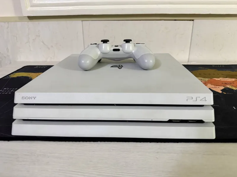 PlayStation 4 Pro Srochno sotiladi ideal holat — фото 2
