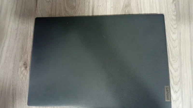 Lenovo IdeaPad3–O'qish va ofis uchun ideal holatda
