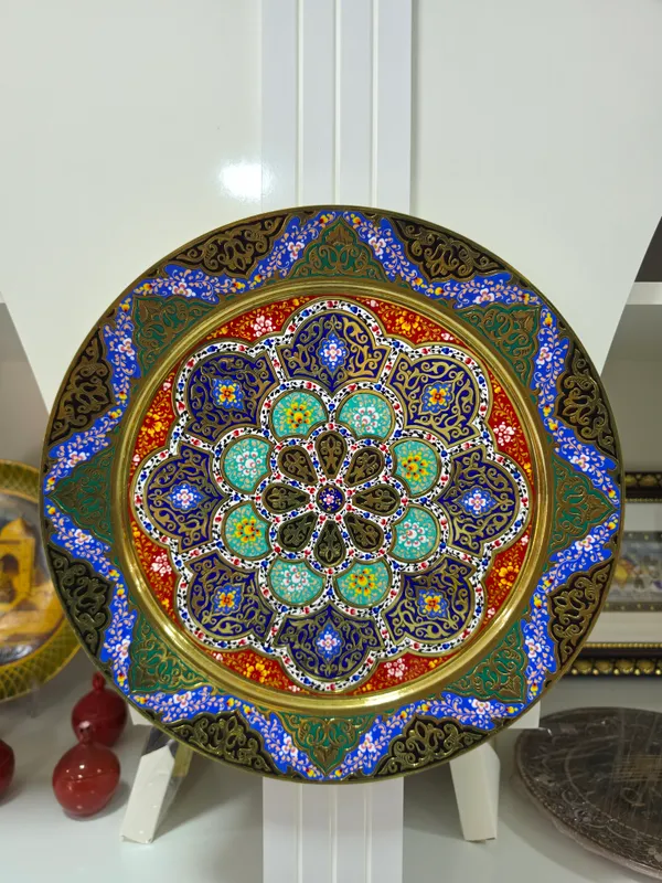Lagan qo`l ishi, chinni, kandakorlik.