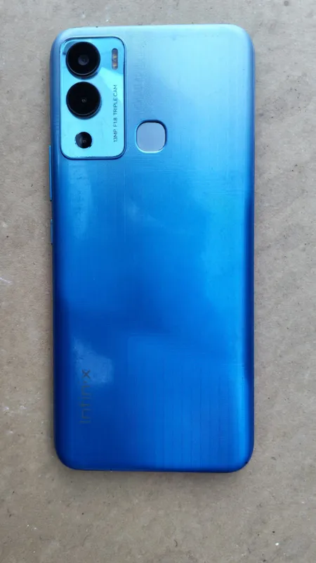 Продаётся Infinix Hot 12i 1
