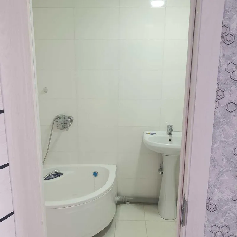 Срочно продается квартира 2x новостройка в Янгиюле — фото 8
