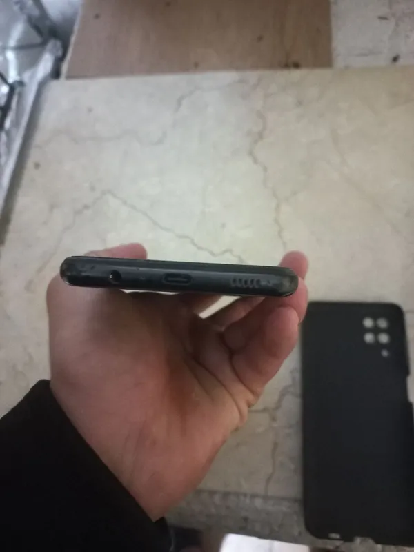 Samsung Galaxy A12 4