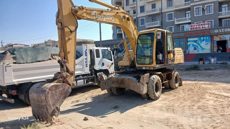 Экскаватор Jonyang 615E 2 Экскаватор Jonyang 615E 2