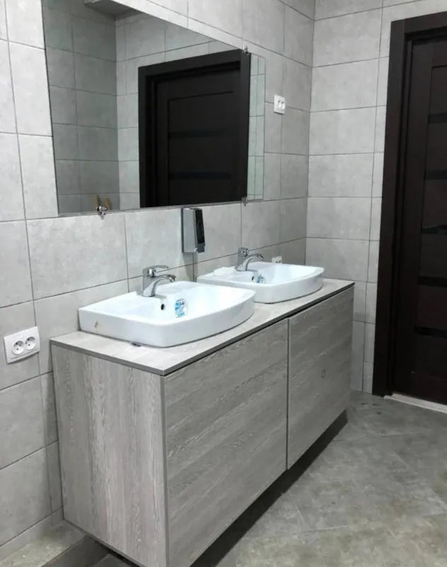 Продажа коммерческого здания 880 м2 с арендаторами. ориентир Малика 8 Продажа коммерческого здания 880 м2 с арендаторами. ориентир Малика 8