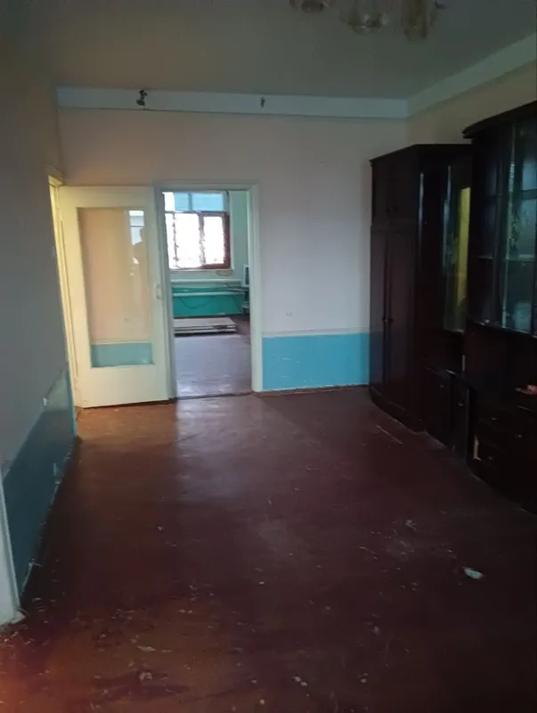 Срочно не дорого продается 2 комнатная квартира. Интернат район. — фото 5