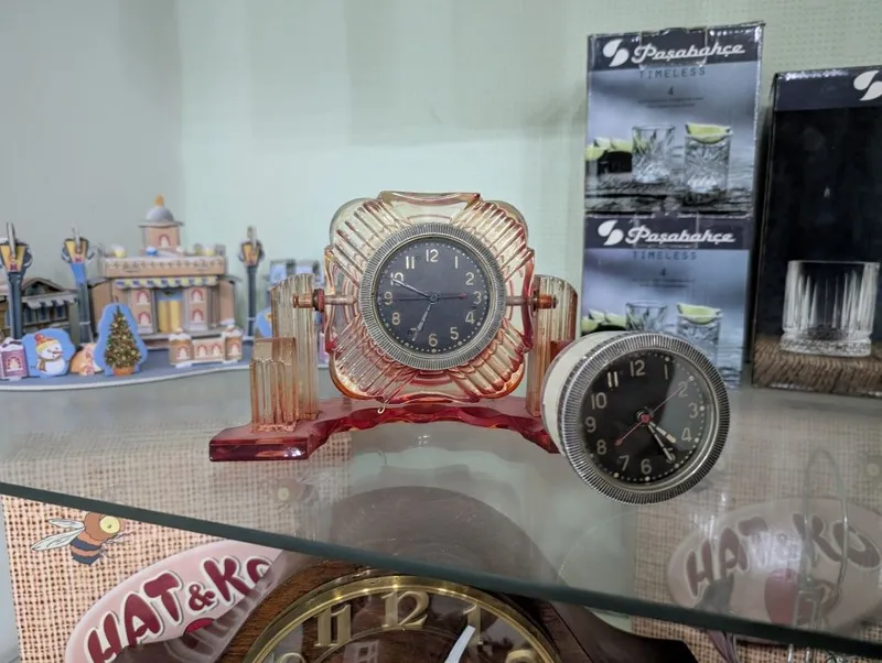 Часы танковые на ходу + одни на з/ч 3 Часы танковые на ходу + одни на з/ч 3
